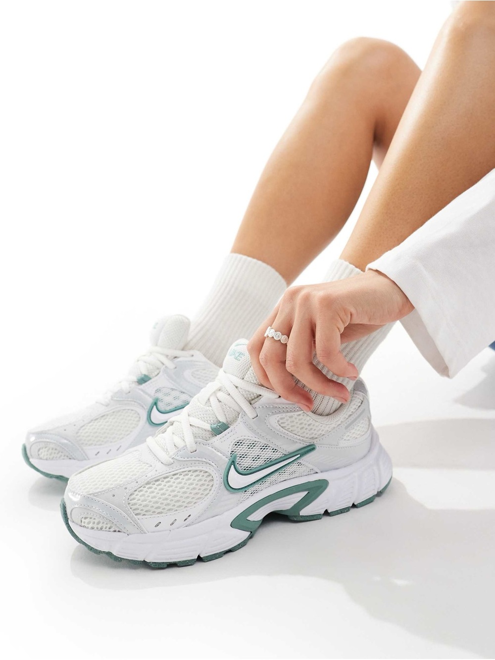 Nike V5 RNR shoes